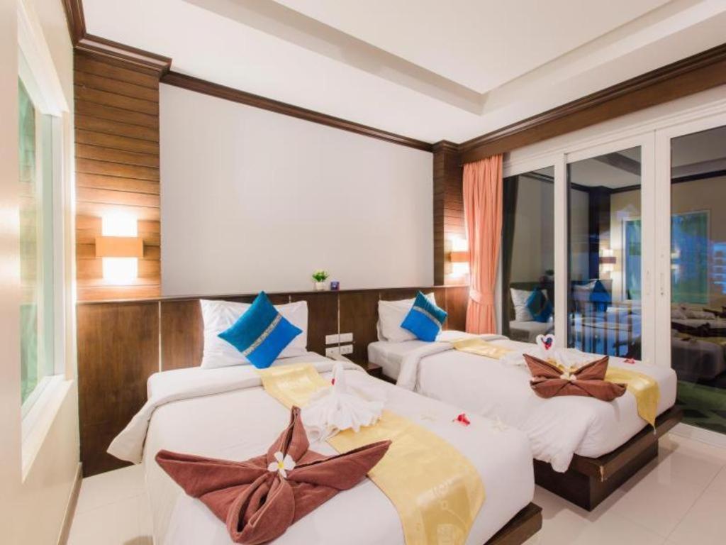 Azure Bangla Phuket Hotel Patong Buitenkant foto
