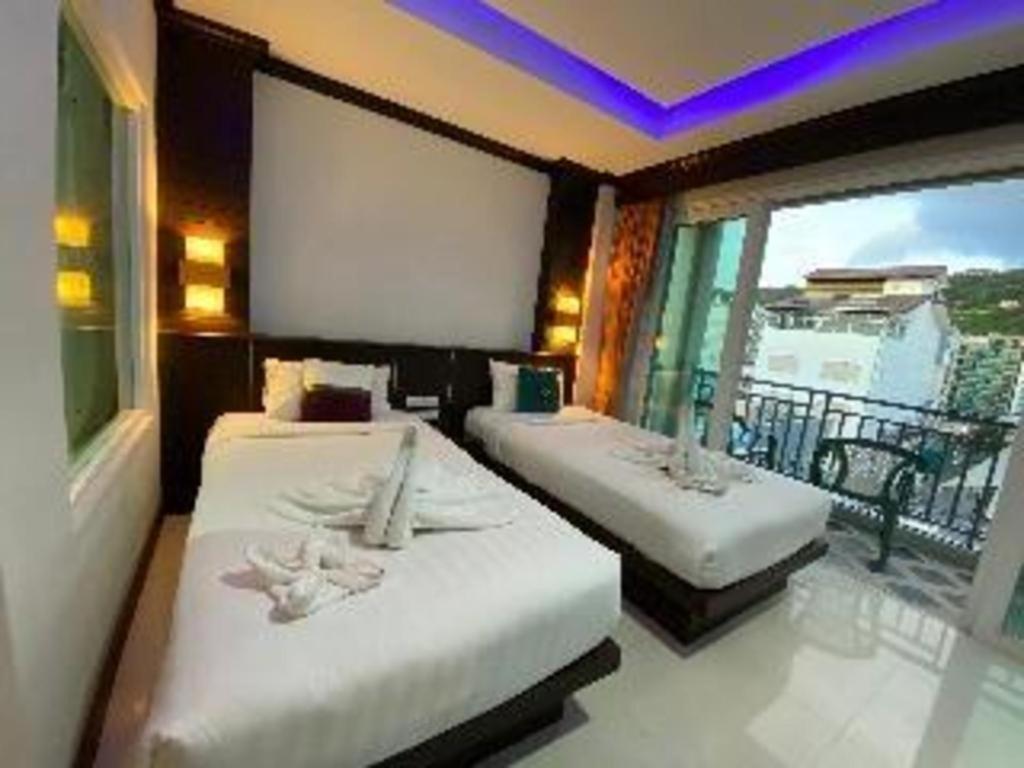 Azure Bangla Phuket Hotel Patong Buitenkant foto